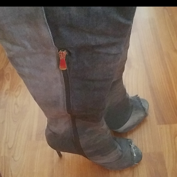 Designer boots - Picture 3 of 8